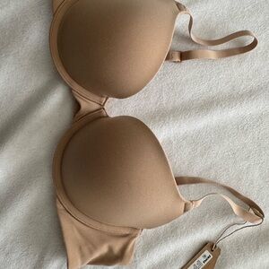 Skims Women's Tan Bra